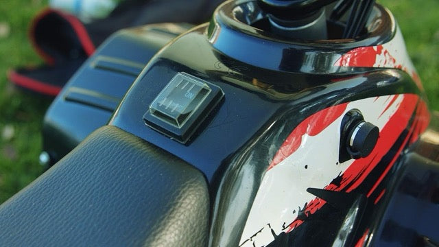 Razor Dirt Quad Black 13km/hr 8+