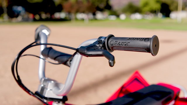 Razor Dirt Quad Red 13Km/Hr 8+