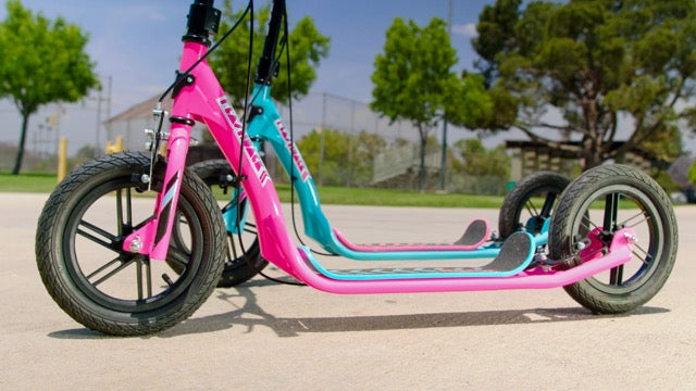 RAZOR FLASHBACK KICK SCOOTER