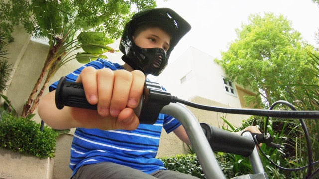 Razor Motorbike Dirt Rocket SX350 22Km/h