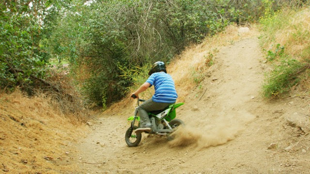 Razor Motorbike Dirt Rocket SX350 22Km/h